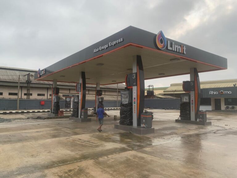 WhatsApp Image 2025-11-25 at 22.29.02 (1)