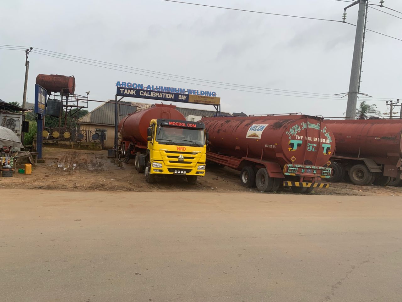 WhatsApp Image 2025-11-25 at 22.29.33 (1)